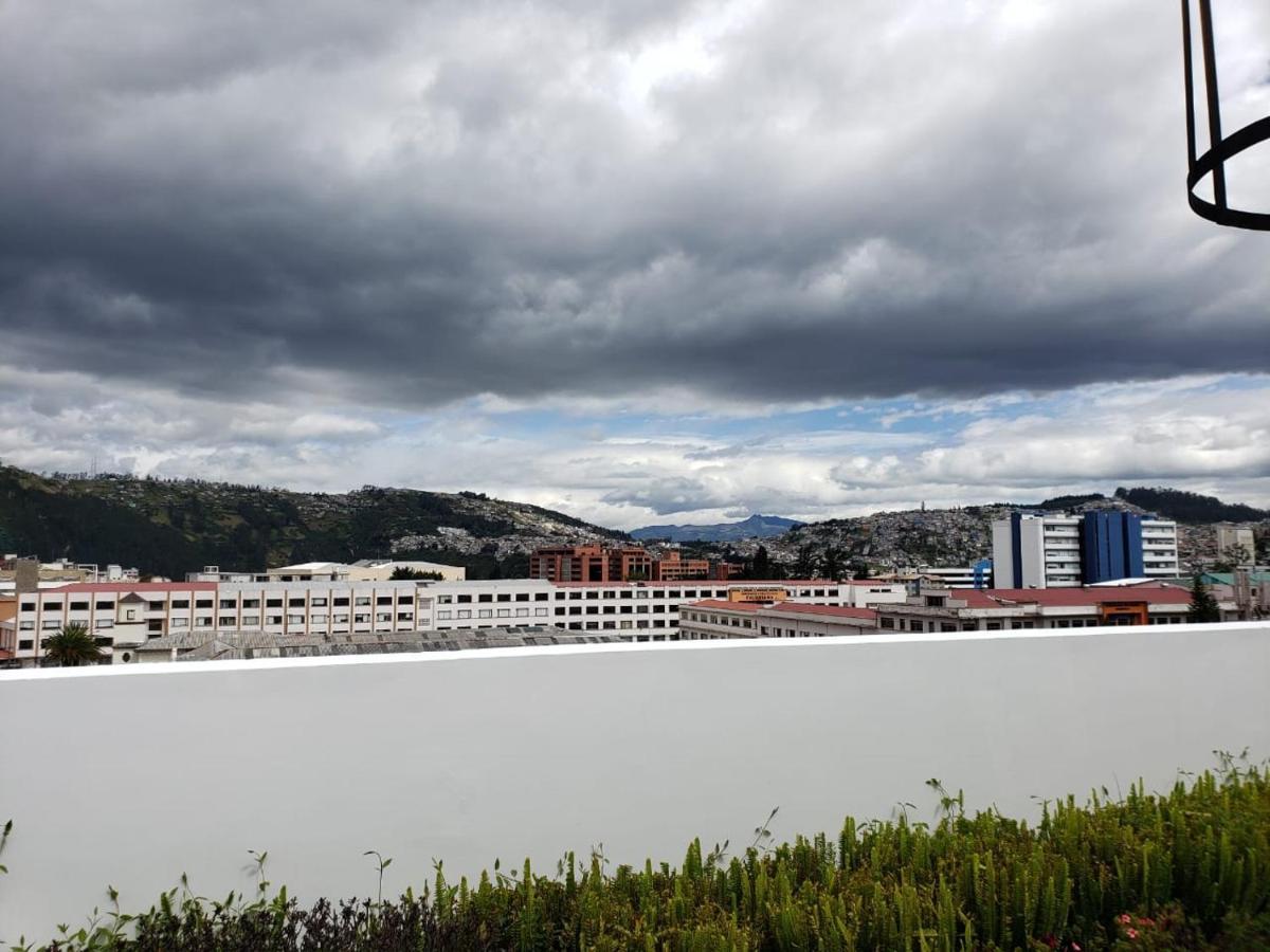 Hermoso Departamento, Centrico Y Tranquilo Quito Zewnętrze zdjęcie